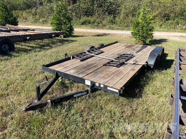 Triple Crown Naczepy do transportu samochodów