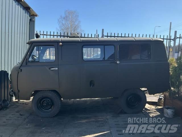  UAZ 452A3 Busy / Vany
