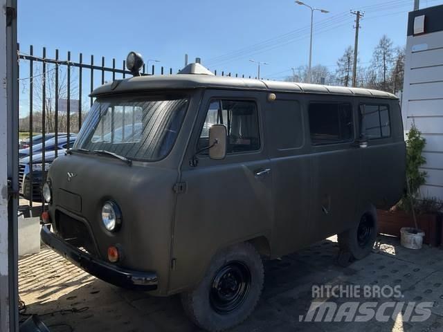  UAZ 452A3 Busy / Vany