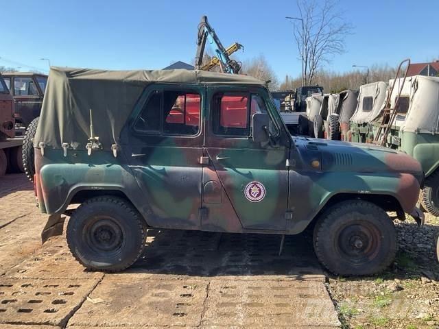  UAZ 469B Samochody osobowe