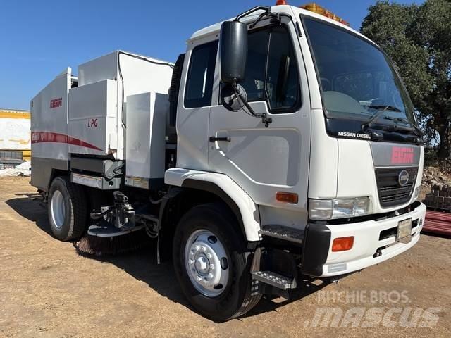 UD 3300 Zamiatarki
