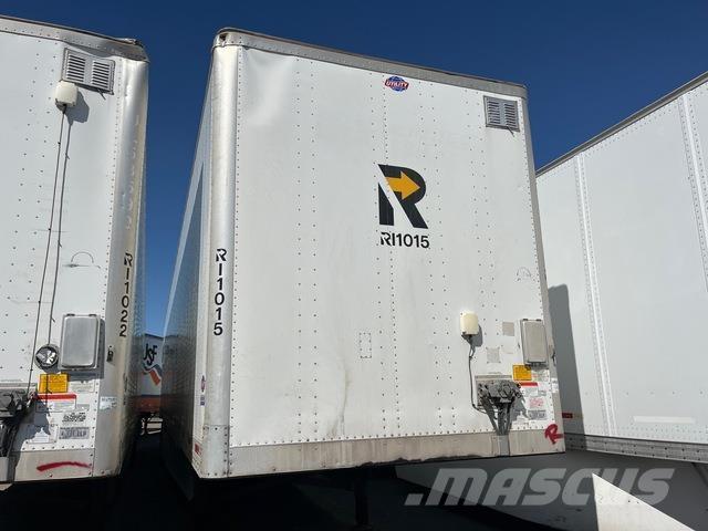 Utility  Przyczepy ze skrzynią zamkniętą