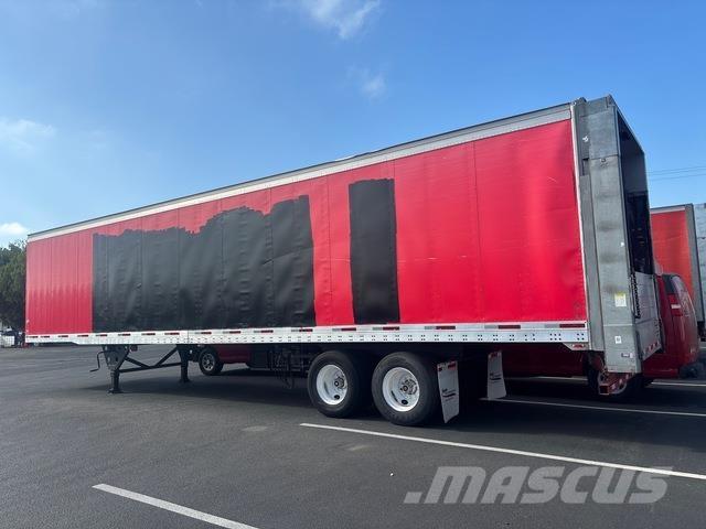 Utility VS2DC Przyczepy ze skrzynią zamkniętą