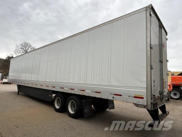 Utility VS2DX Przyczepy ze skrzynią zamkniętą