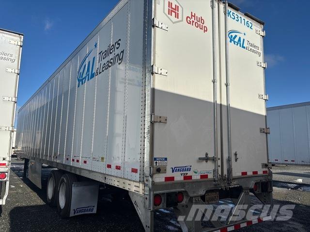 Vanguard  Przyczepy ze skrzynią zamkniętą