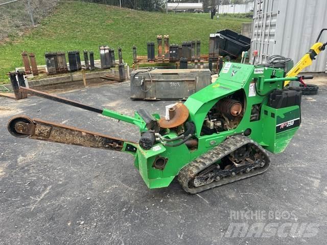 Vermeer RTX250 Koparki łańcuchowe