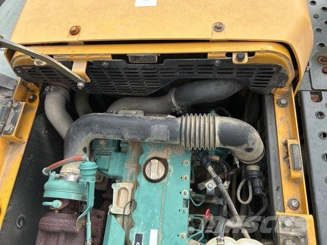 Volvo EC220DL Koparki gąsienicowe