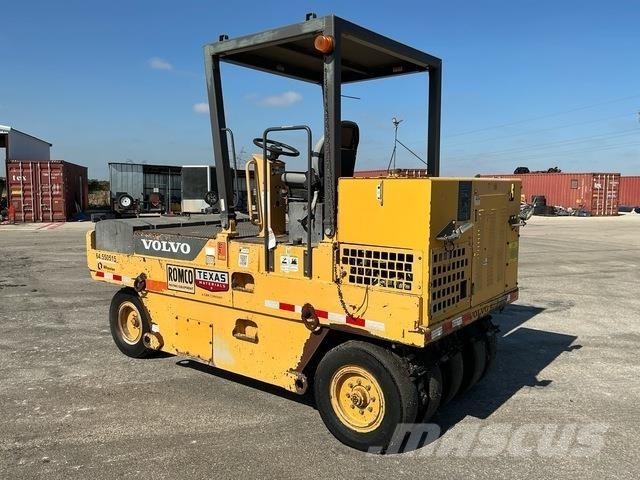 Volvo PT125 Walce ogumione