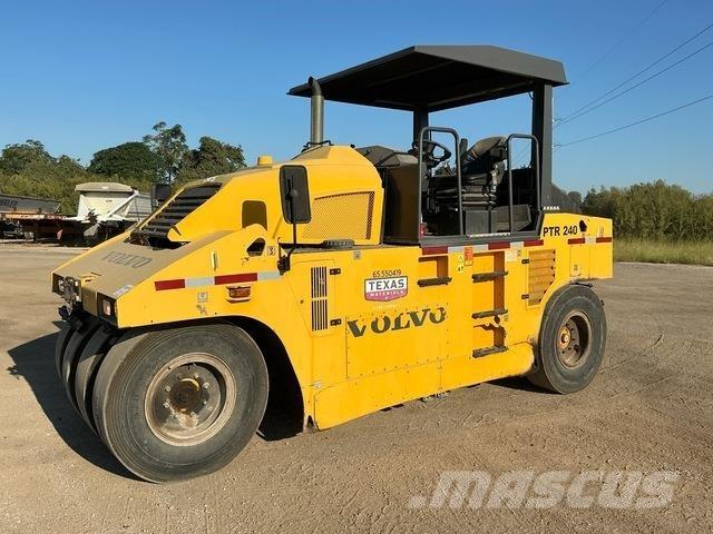 Volvo PTR240 Walce ogumione
