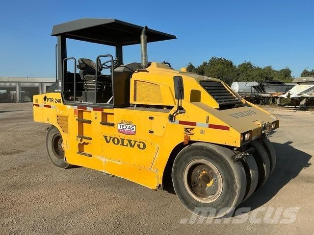 Volvo PTR240 Walce ogumione