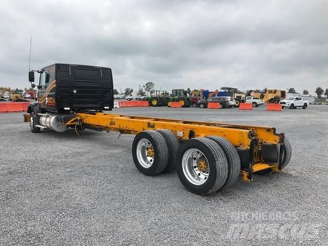 Volvo VHD64F Kabiny i wnętrze