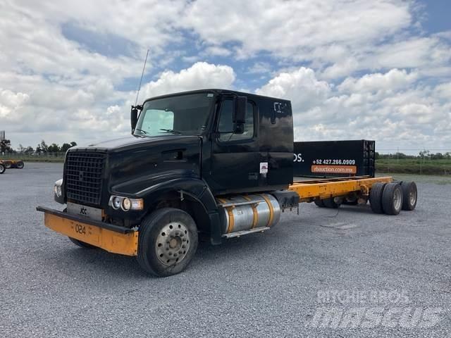 Volvo VHD64F Kabiny i wnętrze