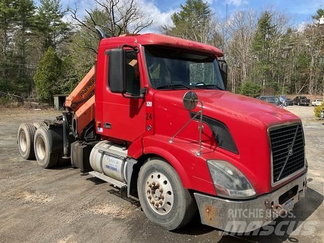 Volvo VNL Maszyny budowlane - Inne