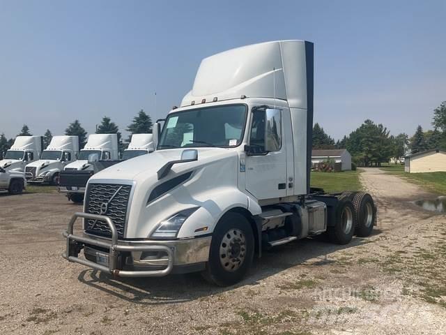 Volvo VNL 300 Ciągniki siodłowe
