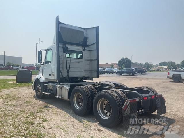 Volvo VNL 300 Ciągniki siodłowe