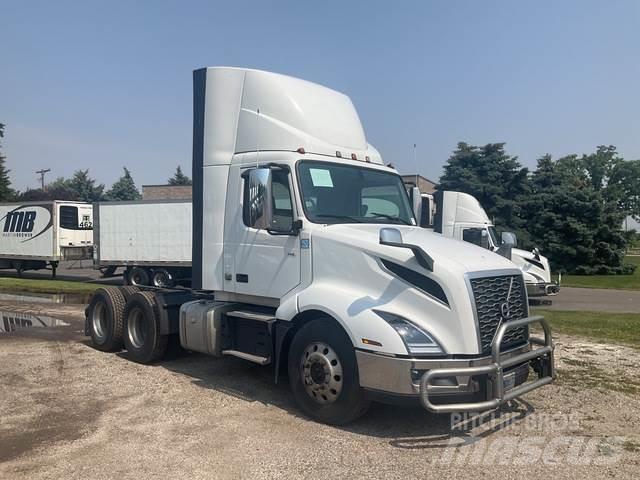 Volvo VNL 300 Ciągniki siodłowe