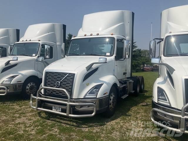 Volvo VNL 300 Ciągniki siodłowe