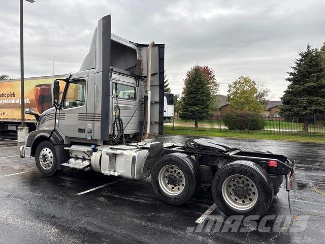 Volvo VNL 300 Ciągniki siodłowe