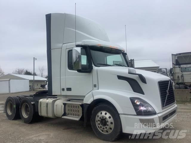 Volvo VNL300 Ciągniki siodłowe