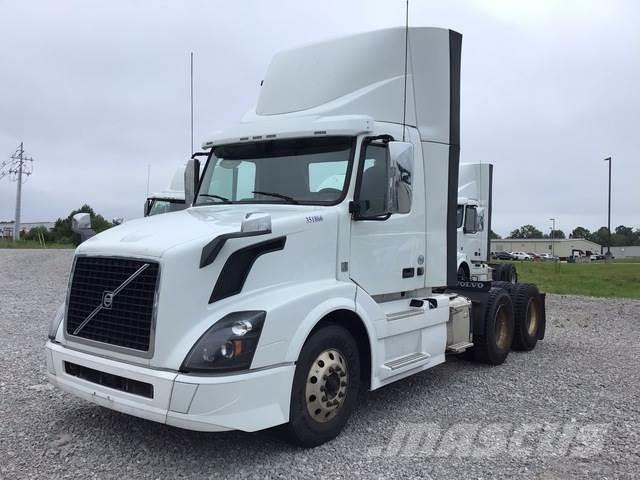 Volvo VNL300 Ciągniki siodłowe