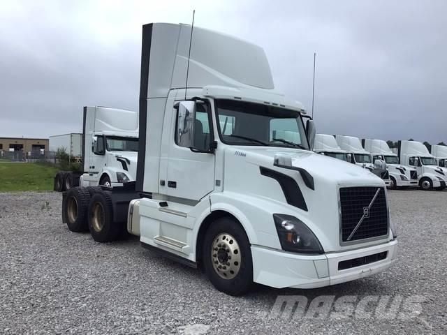 Volvo VNL300 Ciągniki siodłowe