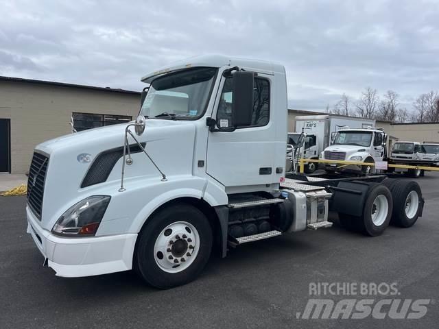 Volvo VNL64T Ciągniki siodłowe