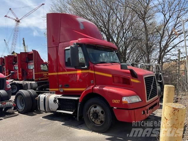 Volvo VNM42T Ciągniki siodłowe