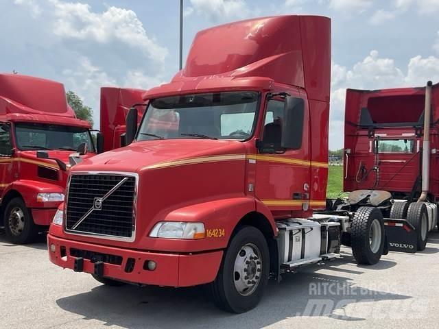 Volvo VNM42T Ciągniki siodłowe