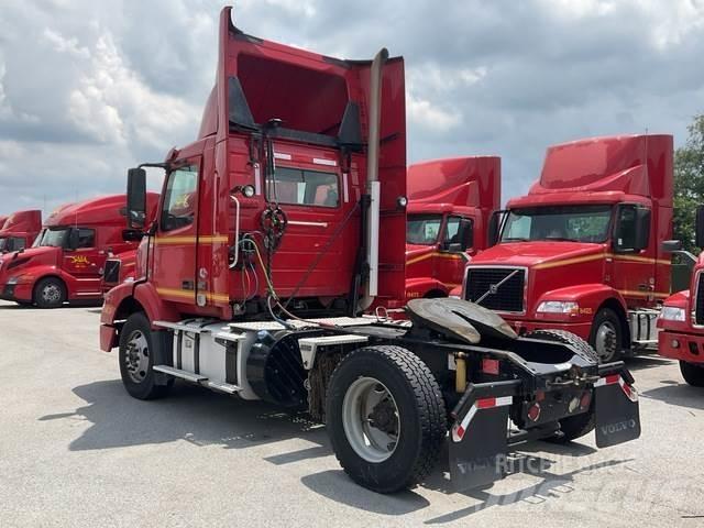 Volvo VNM42T Ciągniki siodłowe