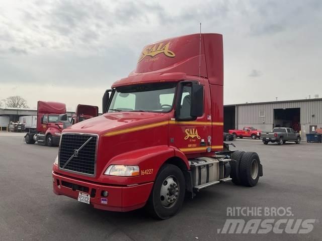 Volvo VNM42T Ciągniki siodłowe