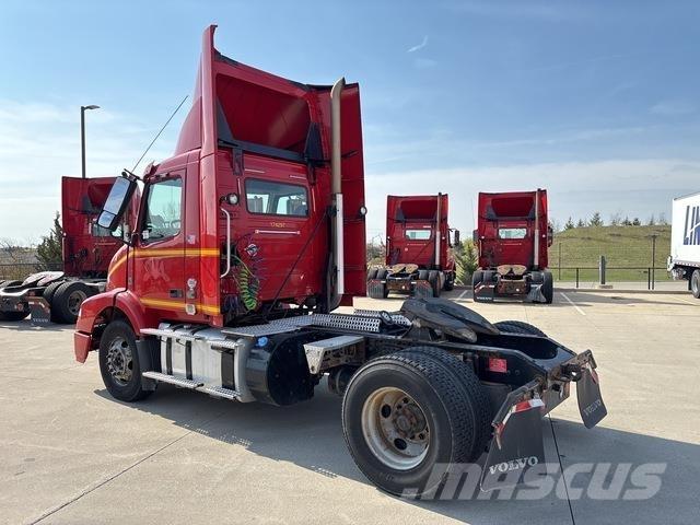 Volvo VNM42T Ciągniki siodłowe