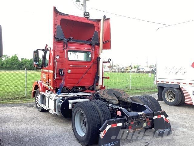Volvo VNM42T Ciągniki siodłowe
