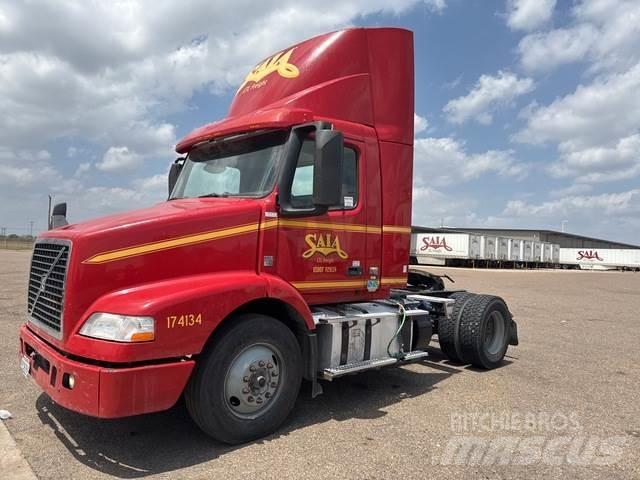Volvo VNM42T Ciągniki siodłowe