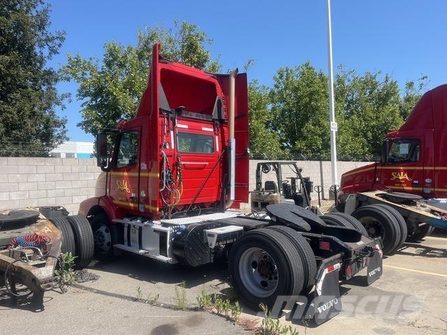 Volvo VNM42T Ciągniki siodłowe