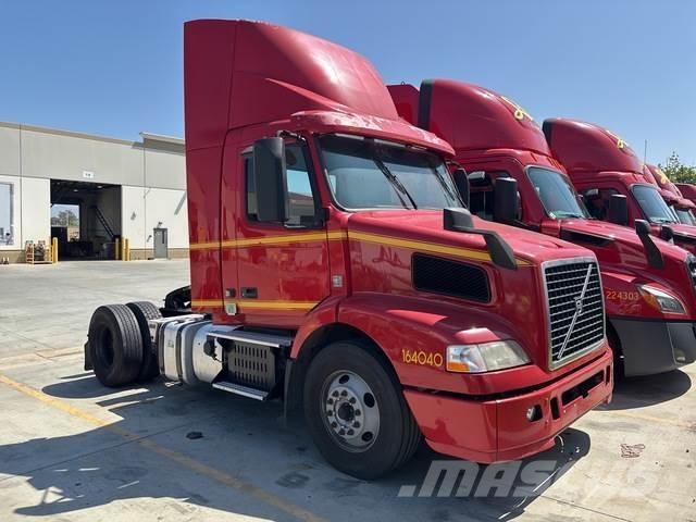 Volvo VNM42T Ciągniki siodłowe