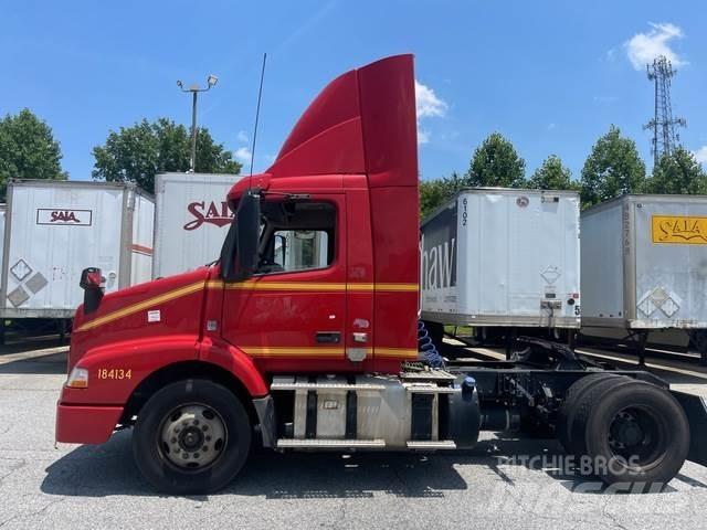 Volvo VNM42T Ciągniki siodłowe