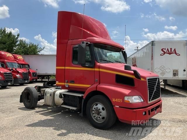 Volvo VNM42T Ciągniki siodłowe