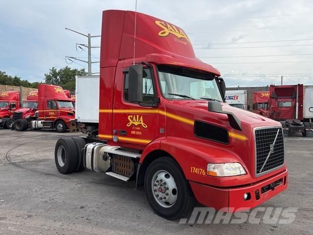 Volvo VNM42T Ciągniki siodłowe