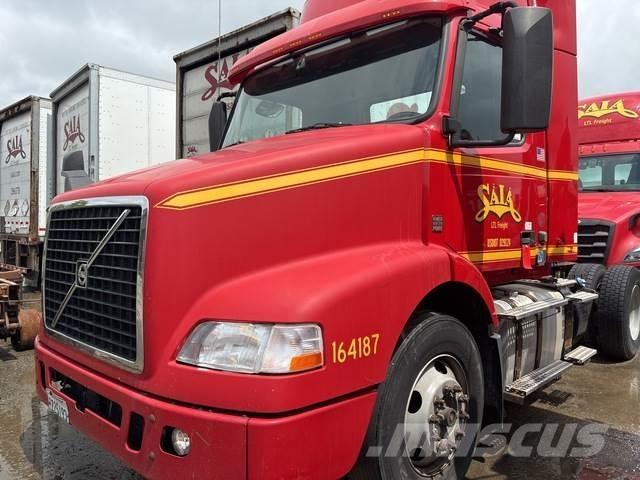Volvo VNM42T Ciągniki siodłowe
