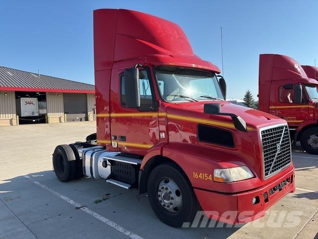 Volvo VNM42T Ciągniki siodłowe