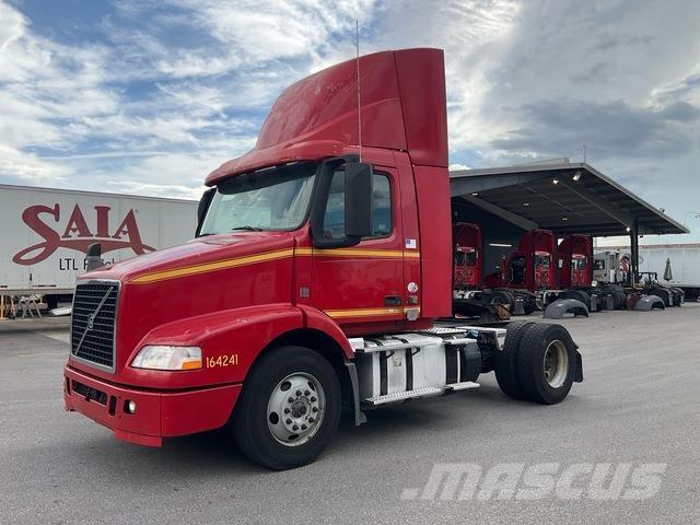 Volvo VNM42T Ciągniki siodłowe