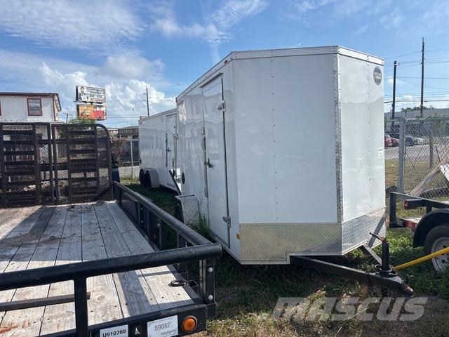 Wells Cargo  Przyczepy ze skrzynią zamkniętą