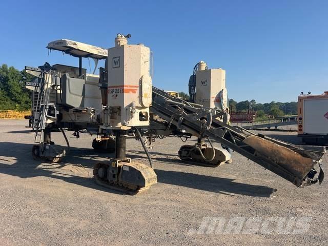 Wirtgen SP25i Betonomieszarki