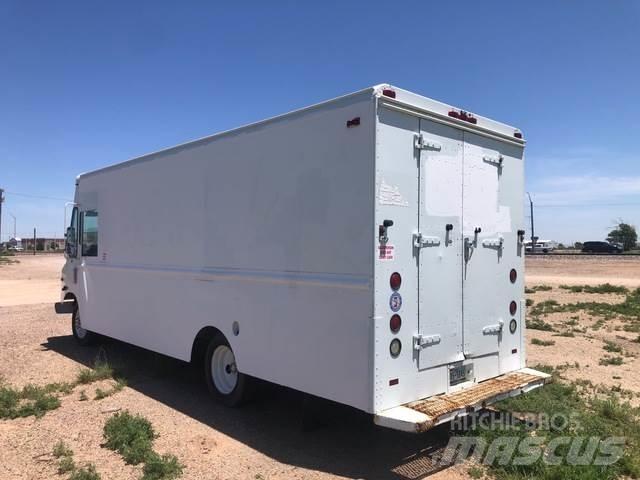 Workhorse P42 Busy / Vany