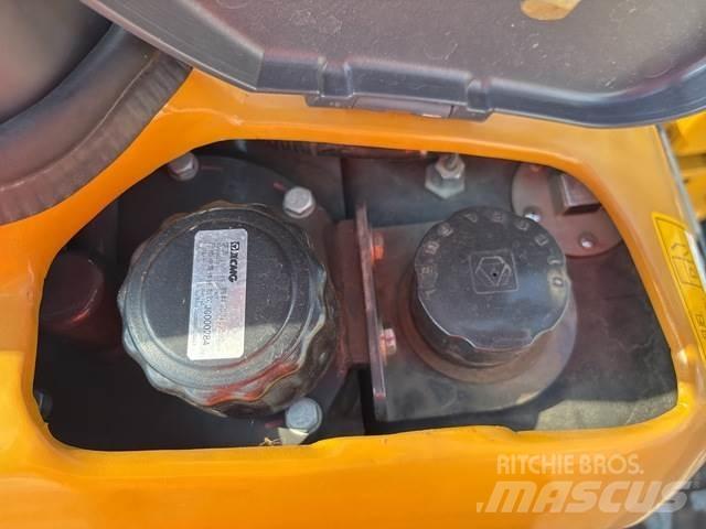 XCMG XE17U Minikoparki