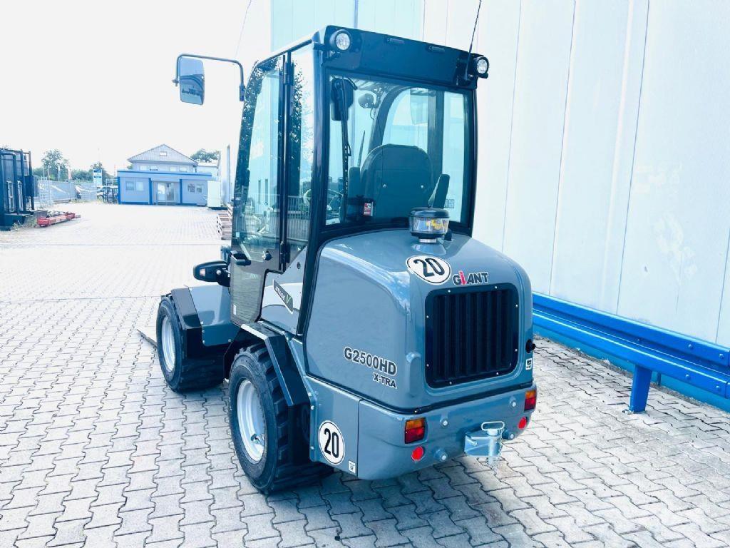 GiANT G2500 X-TRA HD Ładowarki kołowe