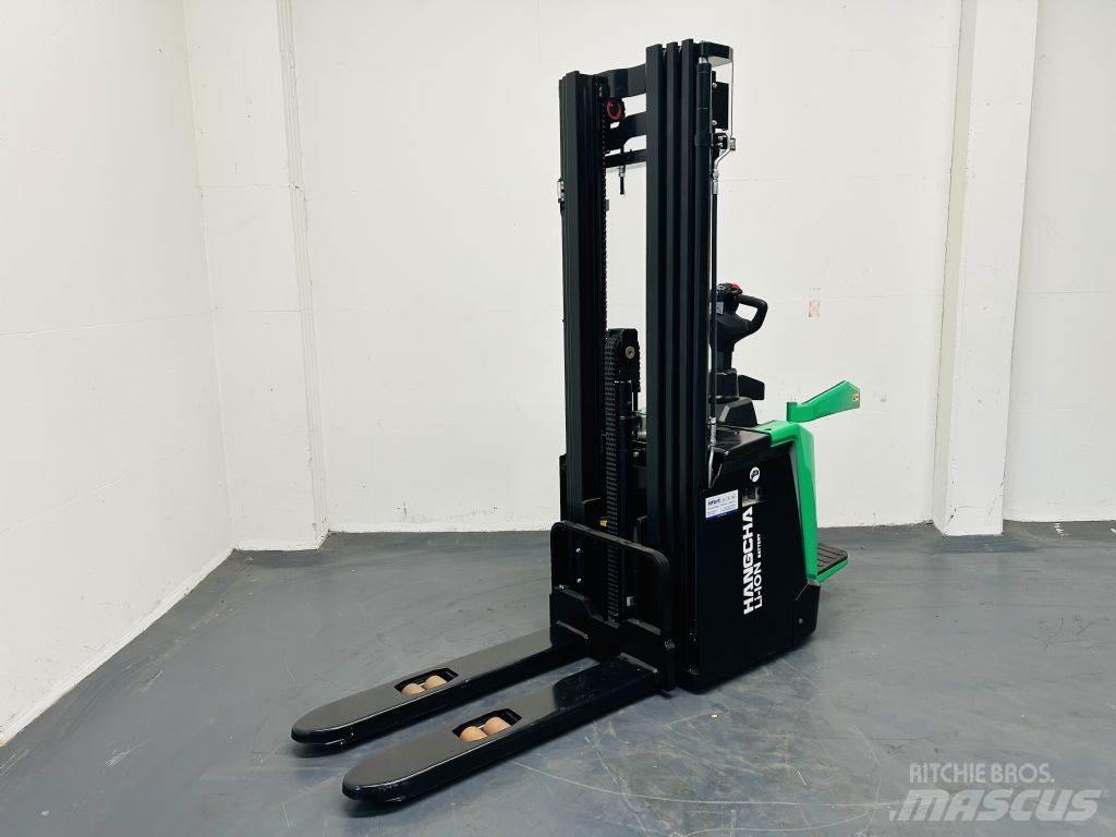 Hangcha CDD20-XT1S-SI Samojezdne maszyny do załadunku