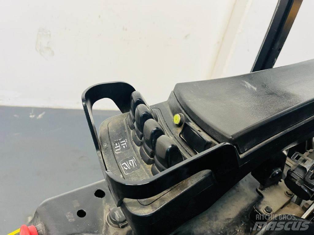 Hyundai 18BT-9 Wózki elektryczne