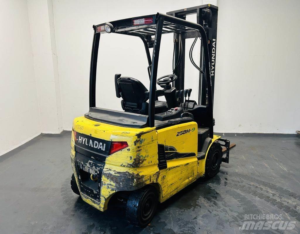 Hyundai 25BH-9 Wózki elektryczne