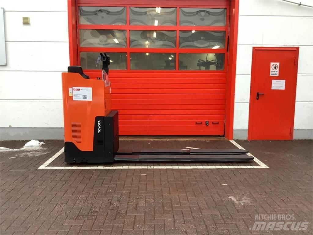 Toyota LSI200 Wózki widłowe unoszące